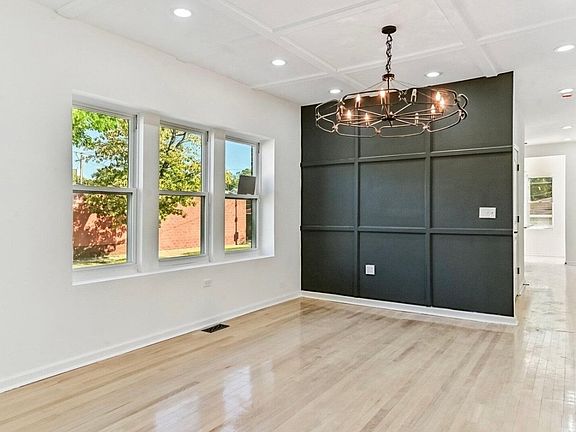5th image of 7801 S Eberhart Ave
