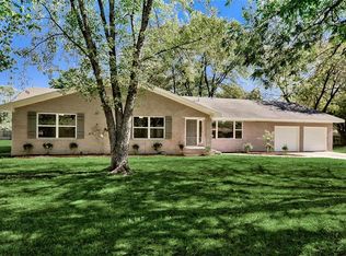 312 N Nelson Ave, Gentry, AR 72734