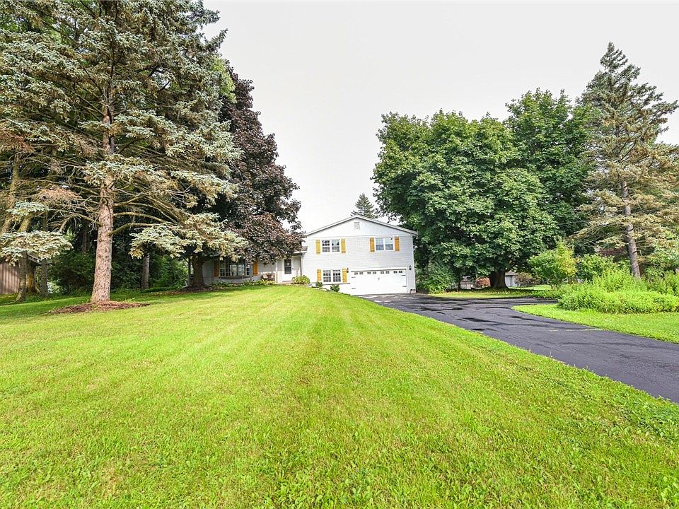3070 Clover St, Pittsford, NY 14534 Zillow