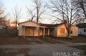 1st image of 2444 Dewey Ave