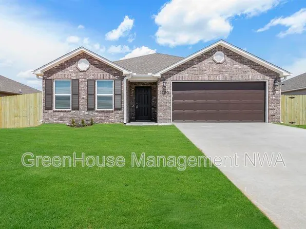 1720 Eveningshade Ln, Centerton, AR 72719