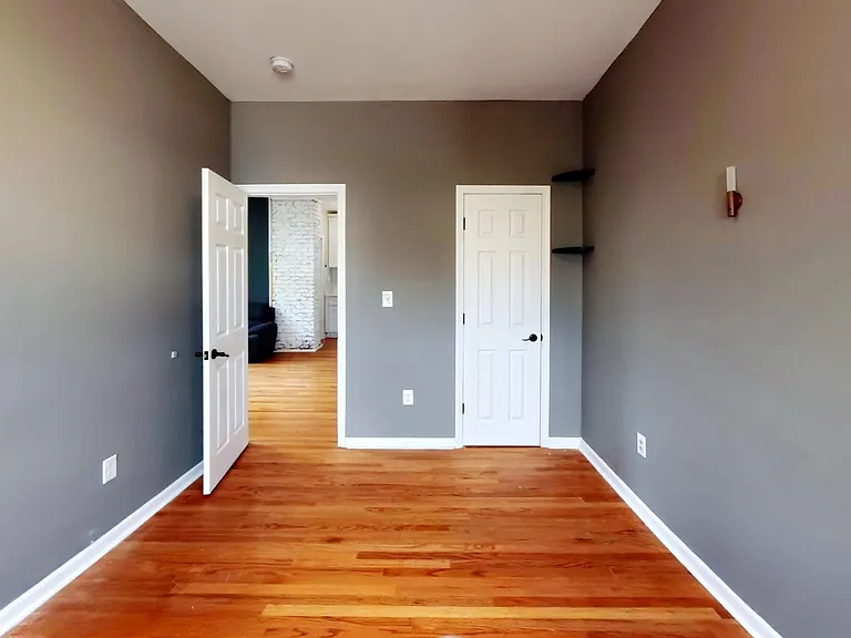 305 Cator Ave #1F — Photo 10