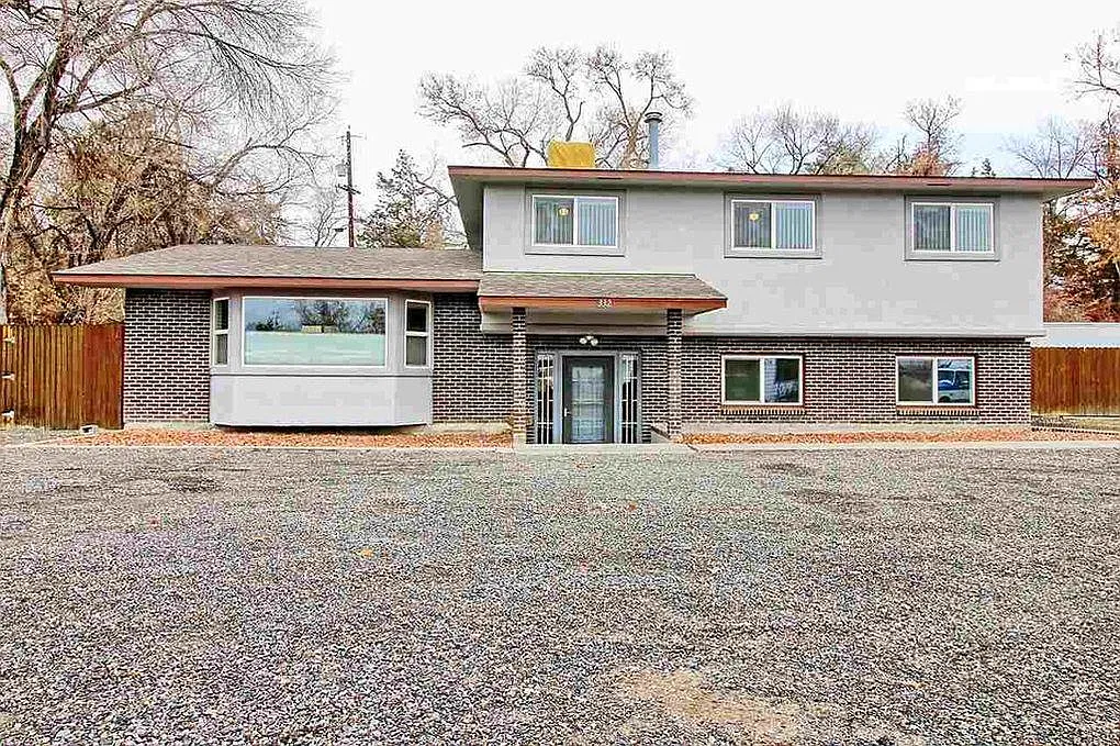 5 bed, 2083 sqft, $3,000 — Photo 2