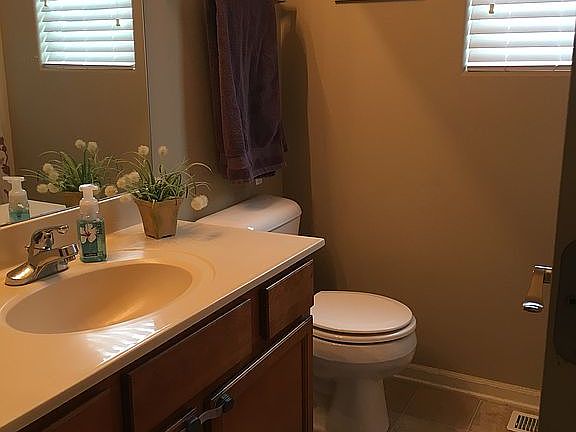 Main bath (full)