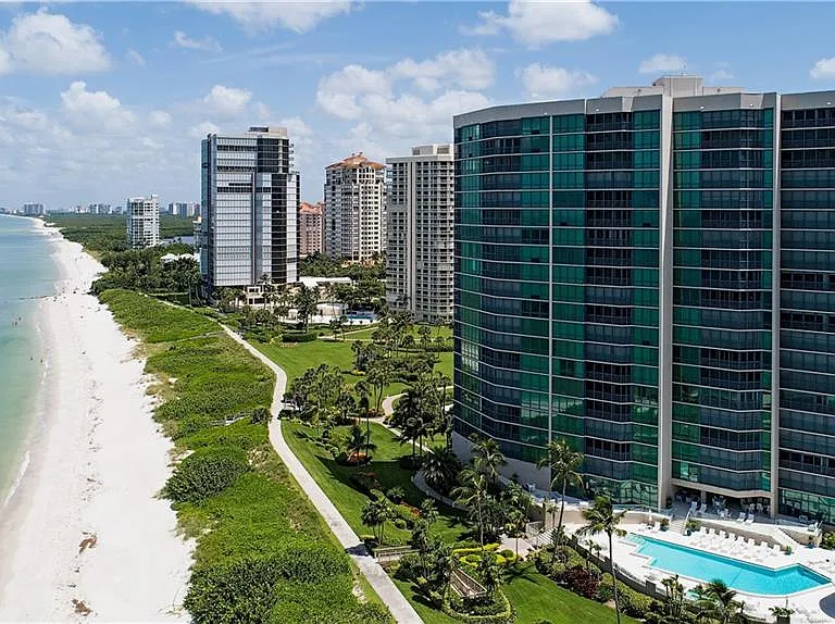 4651 Gulf Shore Blvd N #901 — Photo 21