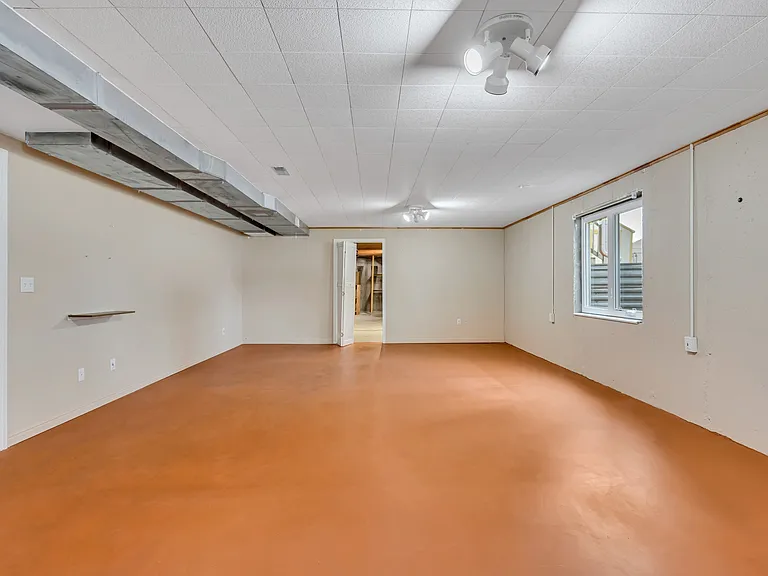 778 S 410 E — Photo 26