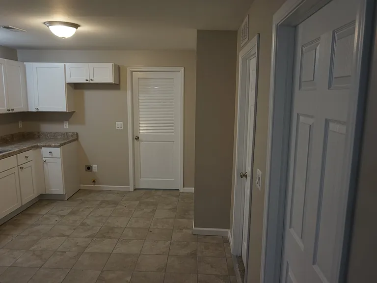 3740 Spruce St — Photo 10