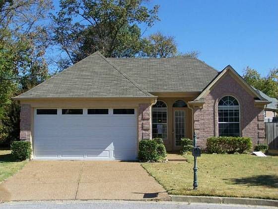 1st image of 8690 Valmont Cir