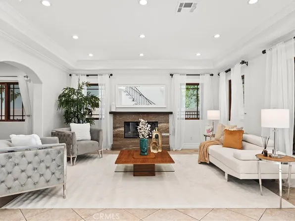 15014 Valleyheart Dr, Sherman Oaks, CA 91403