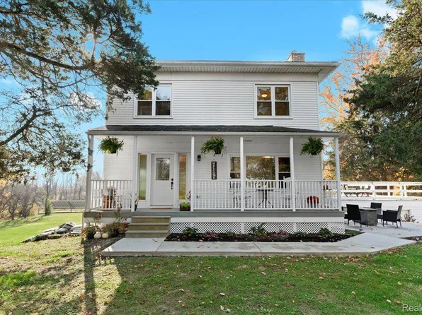 17055 Brewer Rd, Dundee, MI 48131