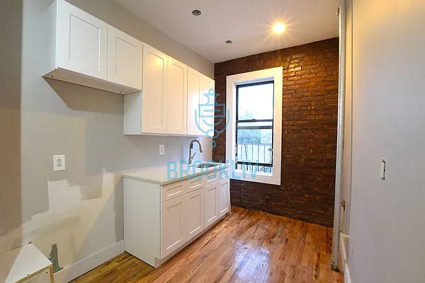 Rented by null | media 13