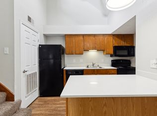 9900 NW Prairie View Rd APT 1021, Kansas City, MO 64153