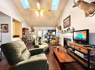 1127 Snap Dragon Ct, Mount Pleasant, SC 29464