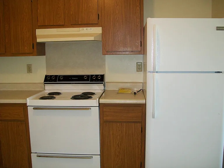 100 3rd St #1 — Photo 8