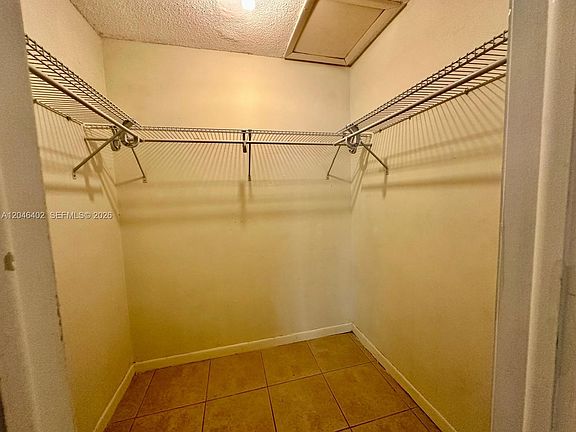 2nd image of 809 NE 199th St APT 206-7