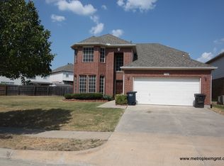 7928 Rushmore Rd, Fort Worth, TX 76137