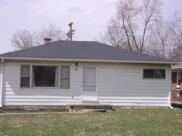208 Devonshire Rd, Ypsilanti, MI 48198