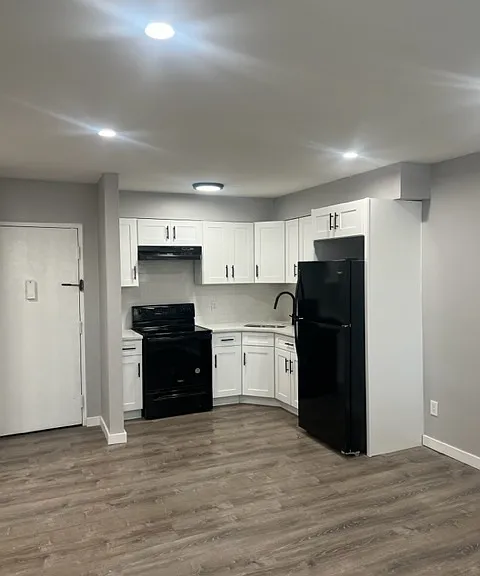 156 S Munn Ave — Photo 2