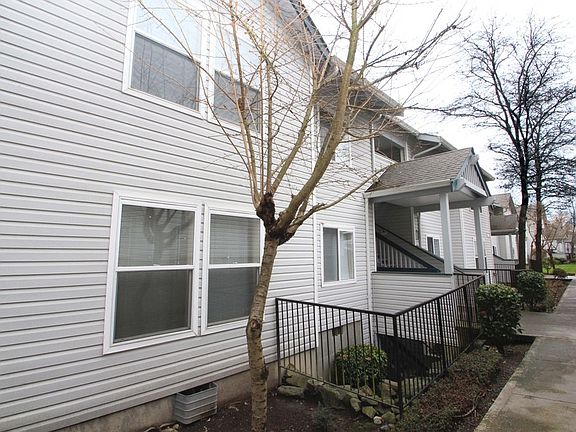 2nd image of 33020 10th Ave SW Unit A302