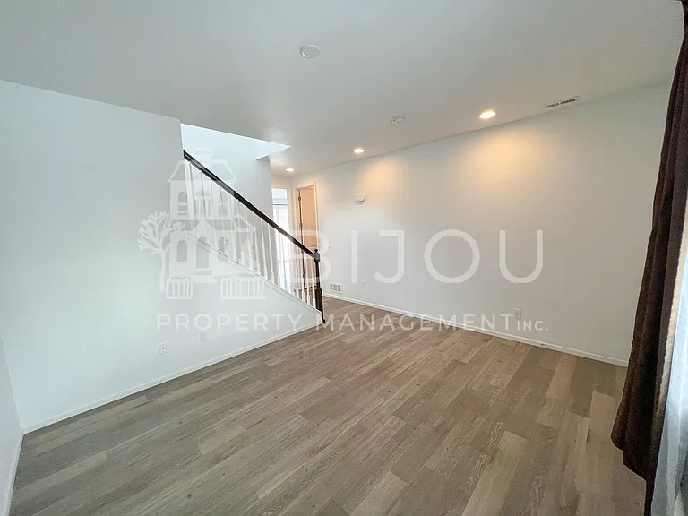 5250 Makalu Dr — Photo 25