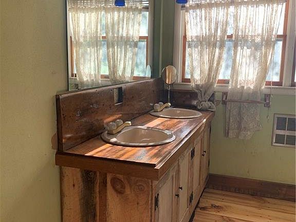 34 Sharon Station Road