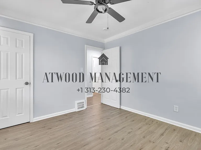 13669 Pfent St — Photo 10