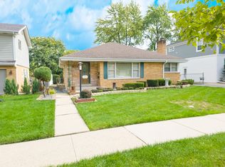 115 N Russel St, Mount Prospect, IL 60056