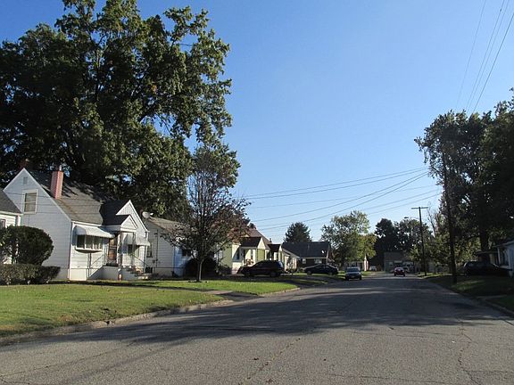 4th image of 3825 Jewell Ave