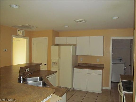 3rd image of 2803 19th St W Unit 5