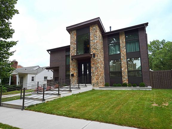 3rd image of 6425 212th St