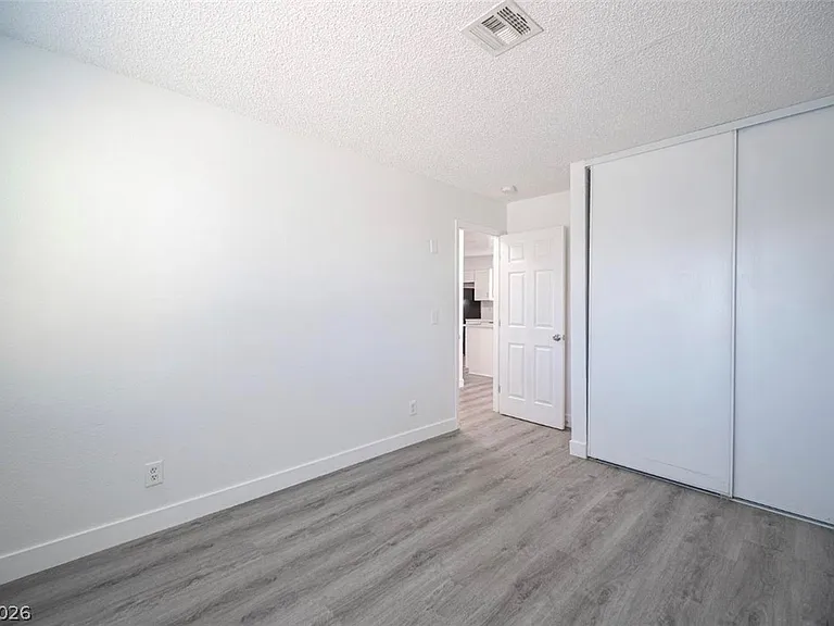 921 Snug Harbor St #D — Photo 19