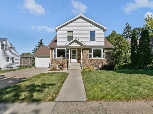 216 E School St, Owatonna, MN 55060