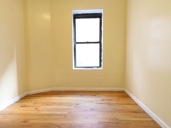2nd image of 608 W 184th St APT 33