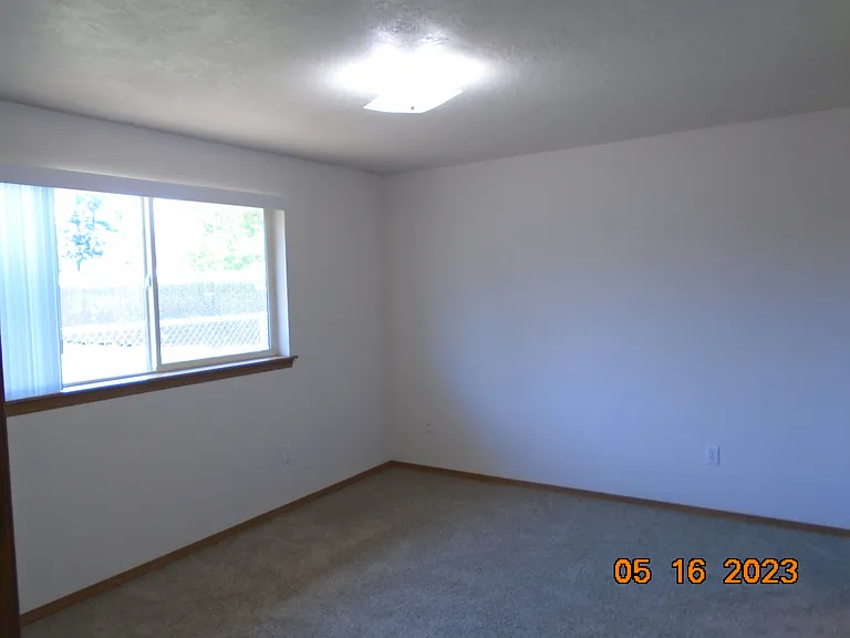 382-384 Shamrock St #382 — Photo 14