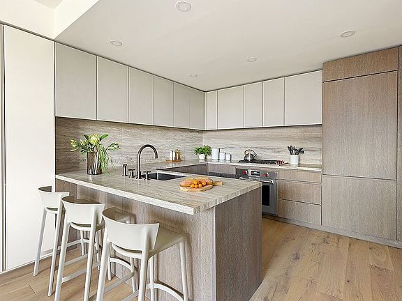 2nd image of 66 Clinton St APT 5B