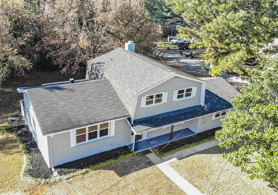 1st image of 11200 Dellcrest Dr SE