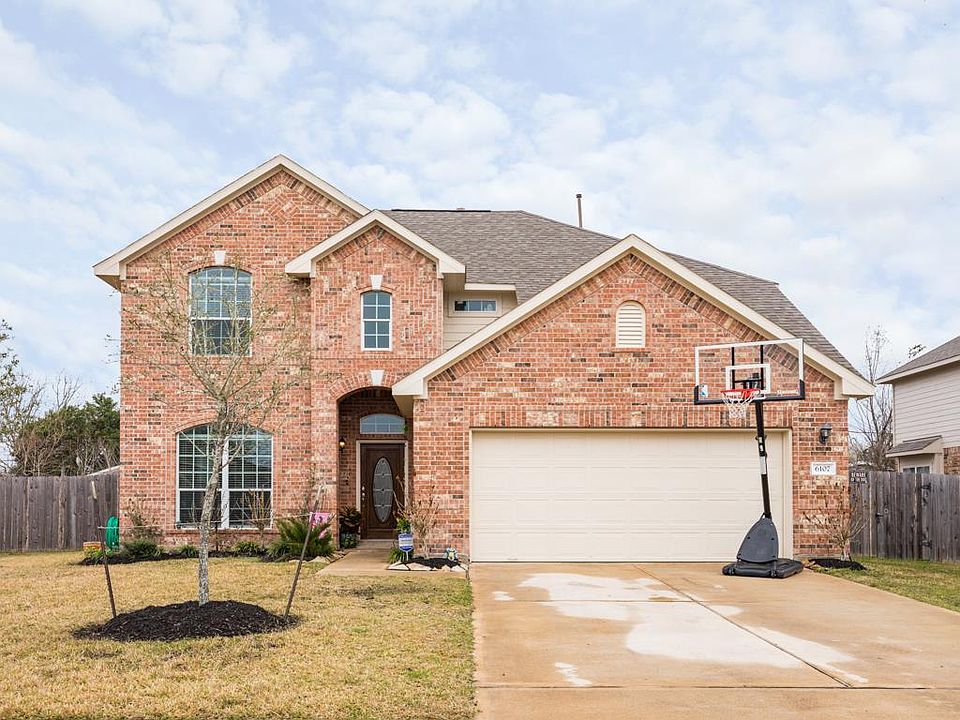 1st image of 6107 Hickory Hollow Dr