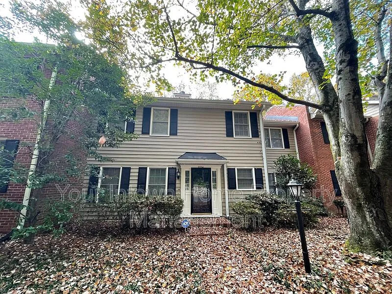 2234 Bohler Rd NW