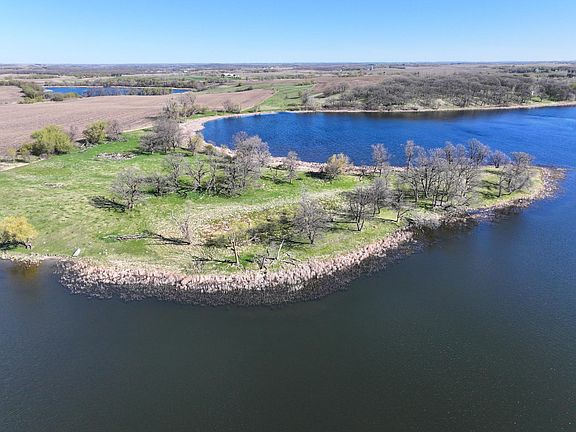 2nd image of 1 County Rd