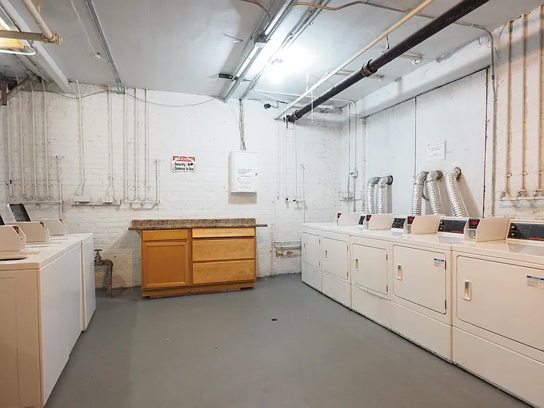 4519 N Paulina St #2B — Photo 7