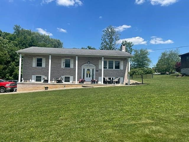 1st image of 443 Duck Hollow Rd