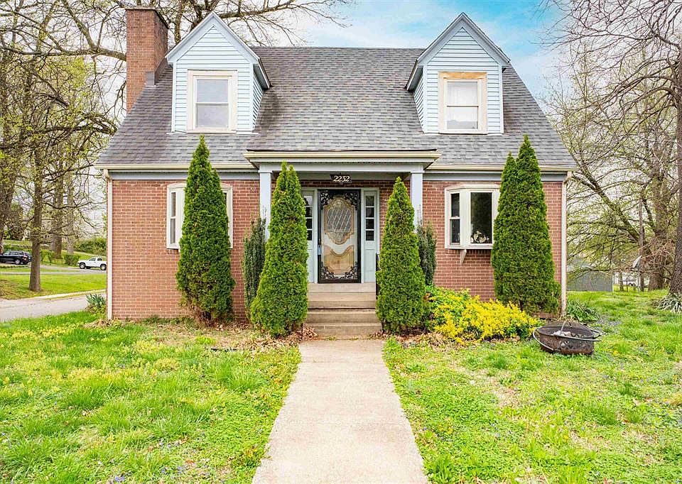 1st image of 2232 McConnell Ave