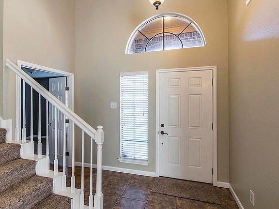3rd image of 3512 Jonquil Ln