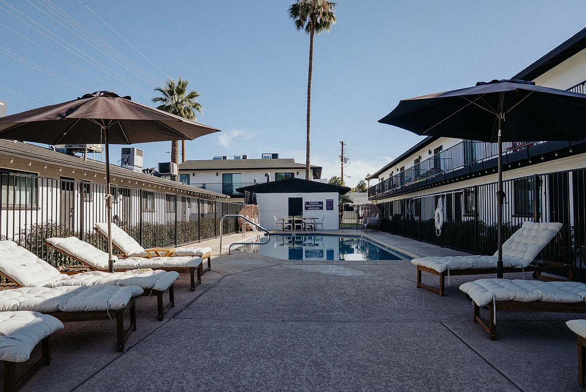 Building Photo - The Harlow Apartments