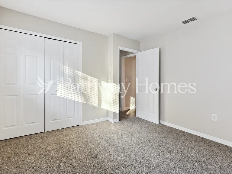 1935 Spanish Oaks Dr N — Photo 14
