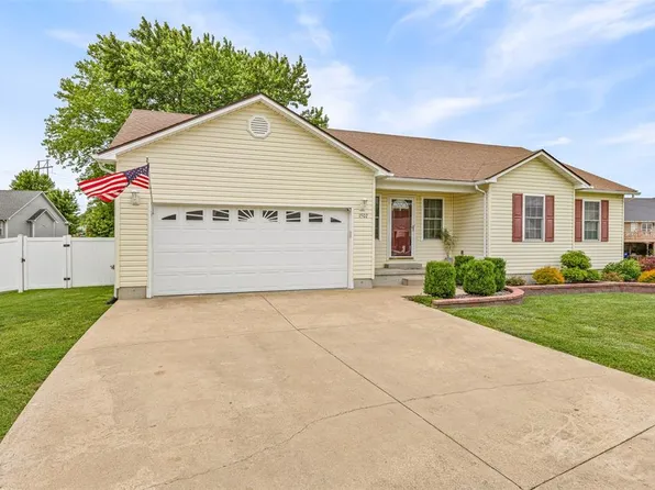 1507 Fox Den, Farmington, MO 63640