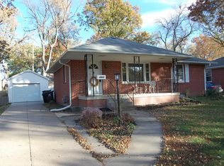 2410 Winthrop Rd, Lincoln, NE 68502