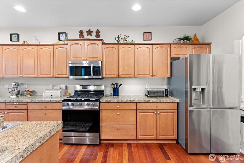 4th image of 7123 Prism Street SE