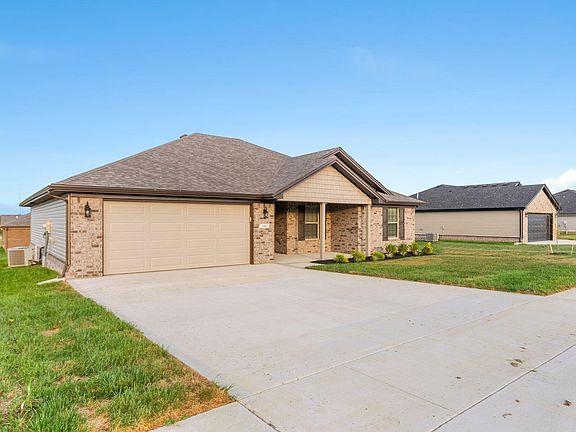 2nd image of 144 Candy Apple Ln