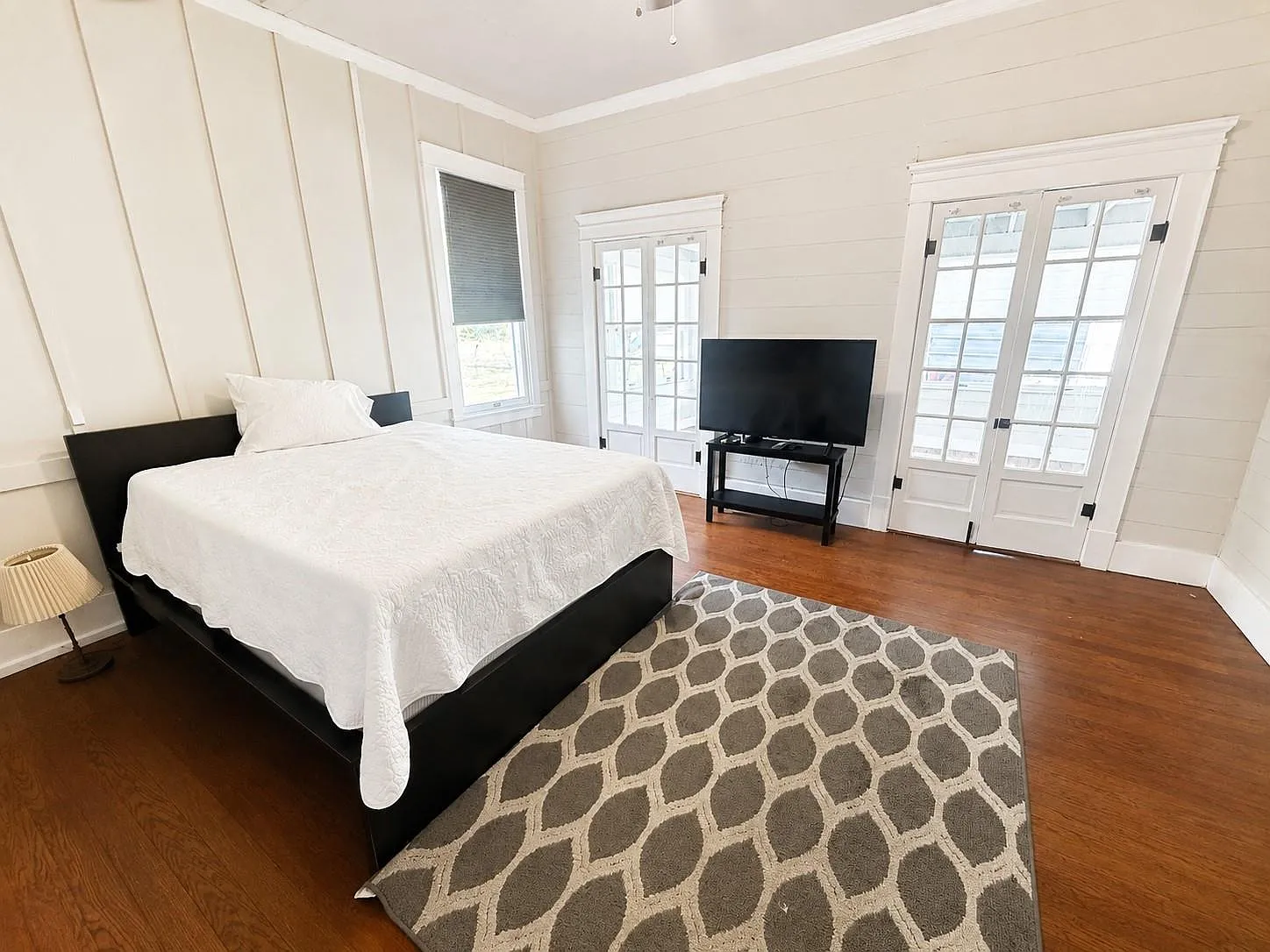 3 bed, 2.0 bath, 1679 sqft, $1,650 — Photo 2